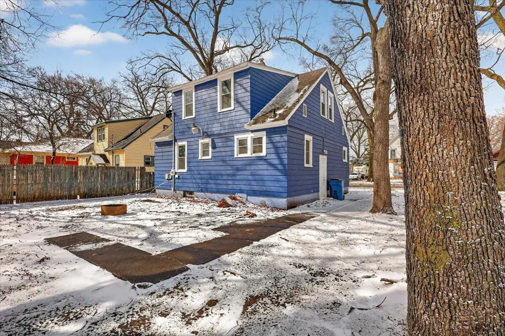 2520 5th Street Muskegon Heights, MI 49444
