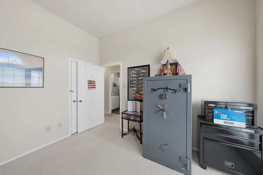 7600 Chapman Drive North Richland Hills, TX 76182