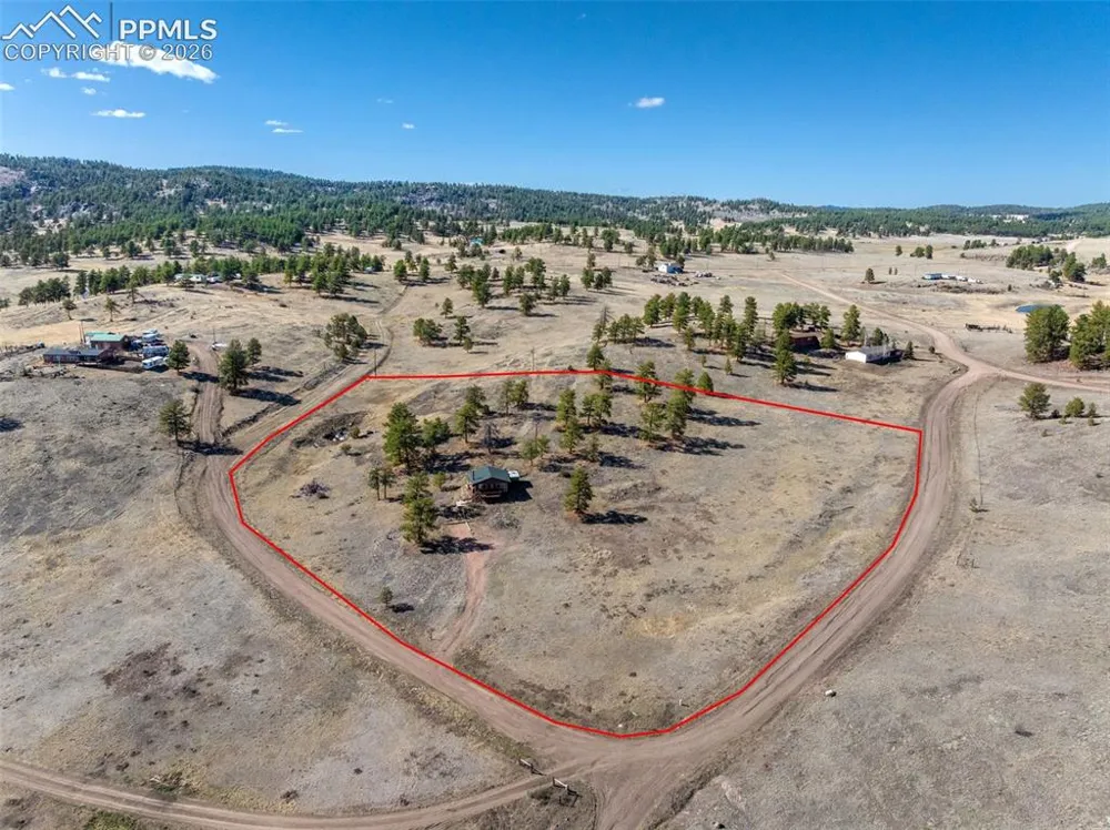11 Valley Circle Guffey, CO 80820