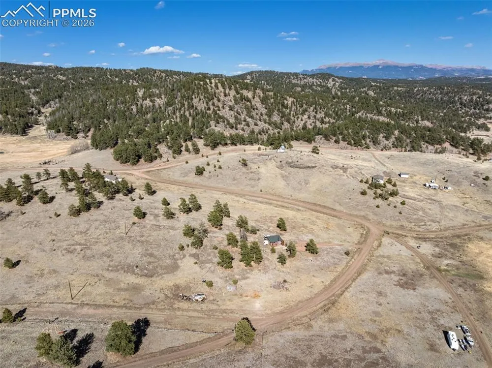 11 Valley Circle Guffey, CO 80820