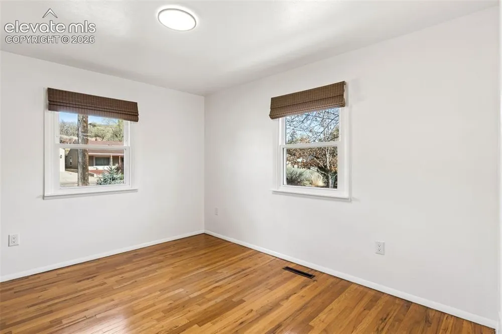 207 Beckers Lane Manitou Springs, CO 80829