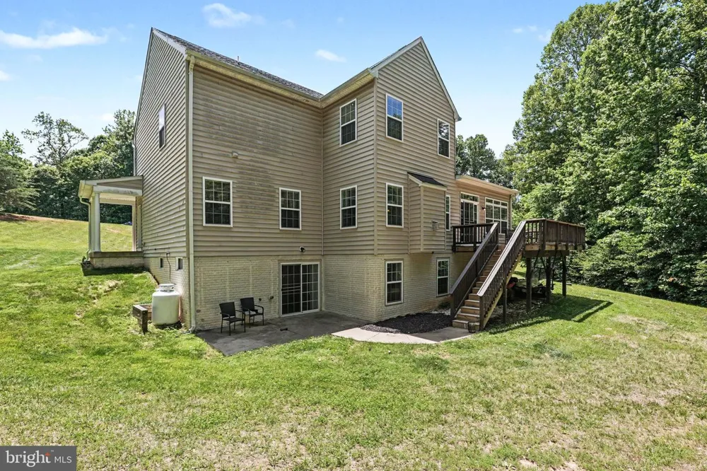 60 CROWNCREST ROAD Fredericksburg, VA 22406