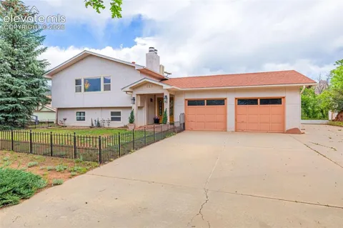 629 Arnold Lane