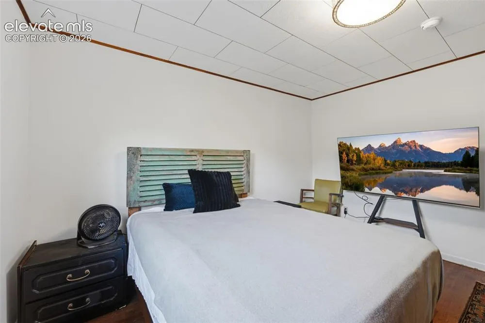 10420 El Paso Avenue Green Mountain Falls, CO 80819