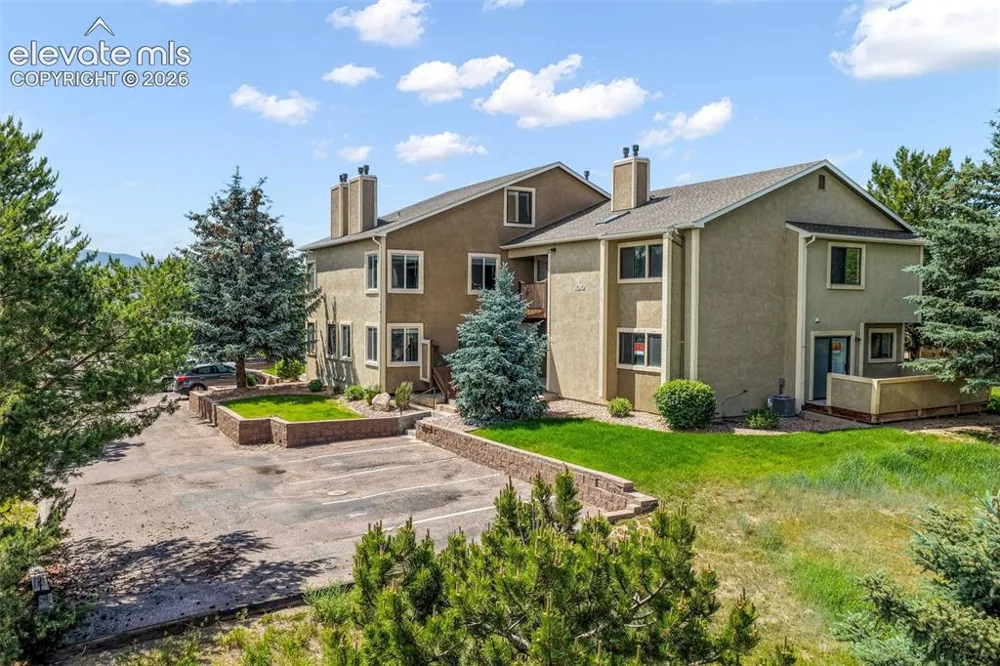 1010 Magic Lamp Way #C Monument, CO 80132