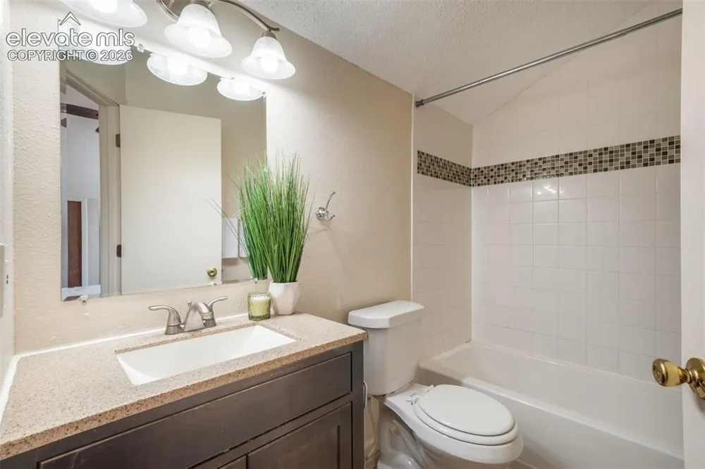 1010 Magic Lamp Way #C Monument, CO 80132
