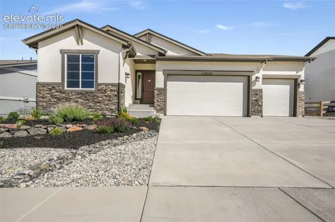10104 Emerald Lake Lane