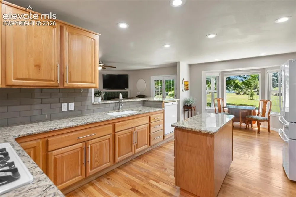 1548 Grand Avenue Canon City, CO 81212