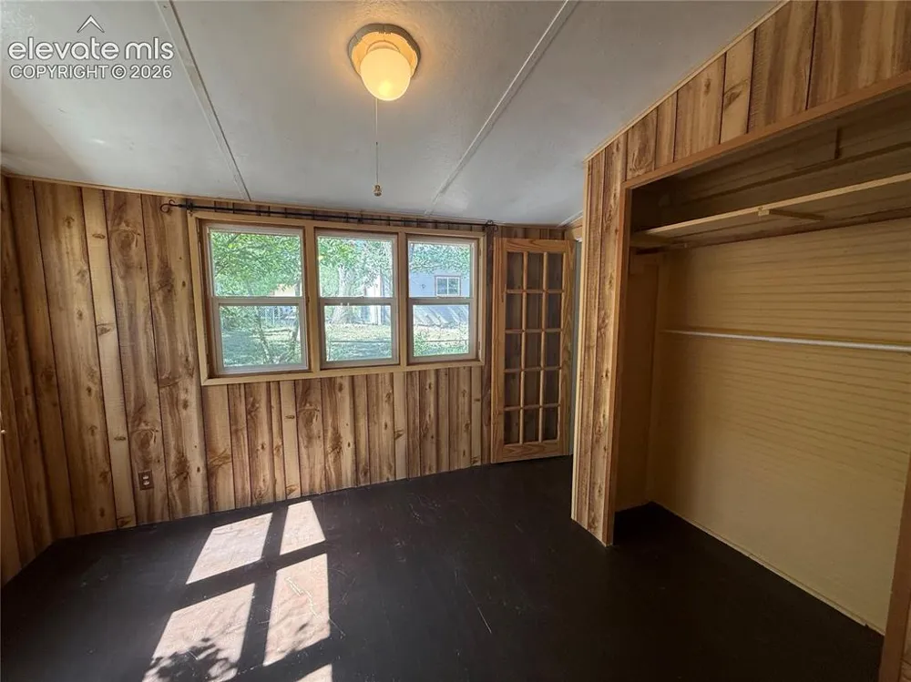 208 Iron Road Manitou Springs, CO 80829