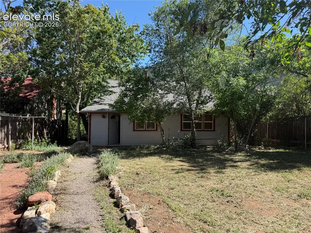 208 Iron Road Manitou Springs, CO 80829