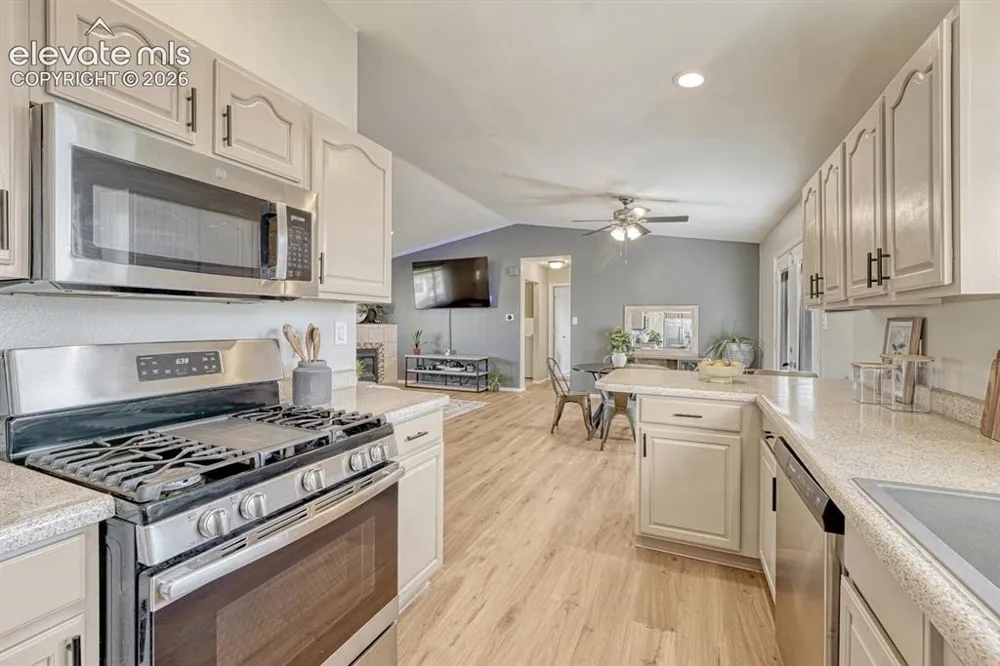 831 E Paseo Dorado Drive Pueblo West, CO 81007