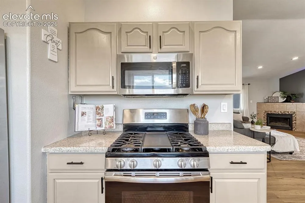 831 E Paseo Dorado Drive Pueblo West, CO 81007