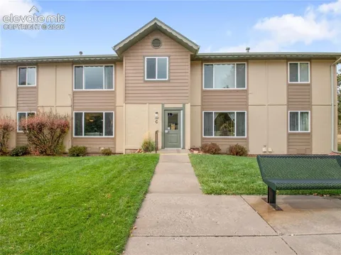 380 Paradise Circle #C1