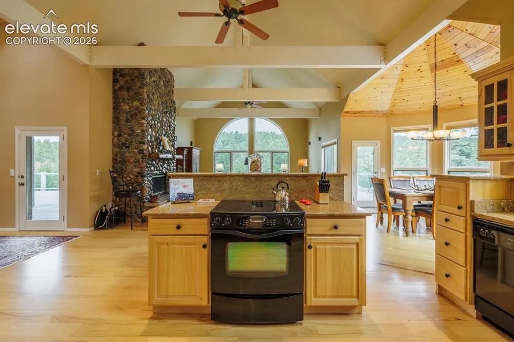 6100 Elk Valley Road Divide, CO 80814