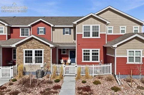 5230 Mountain Vista Heights