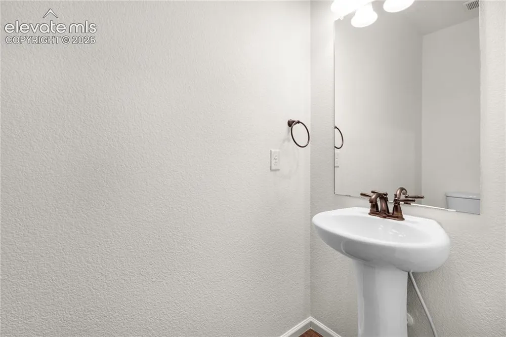 8276 Birch Tree Loop Colorado Springs, CO 80927