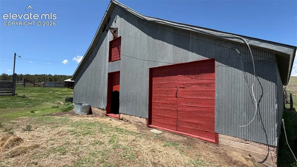 11105 County Road 102 Guffey, CO 80820