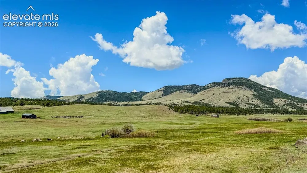 11105 County Road 102 Guffey, CO 80820