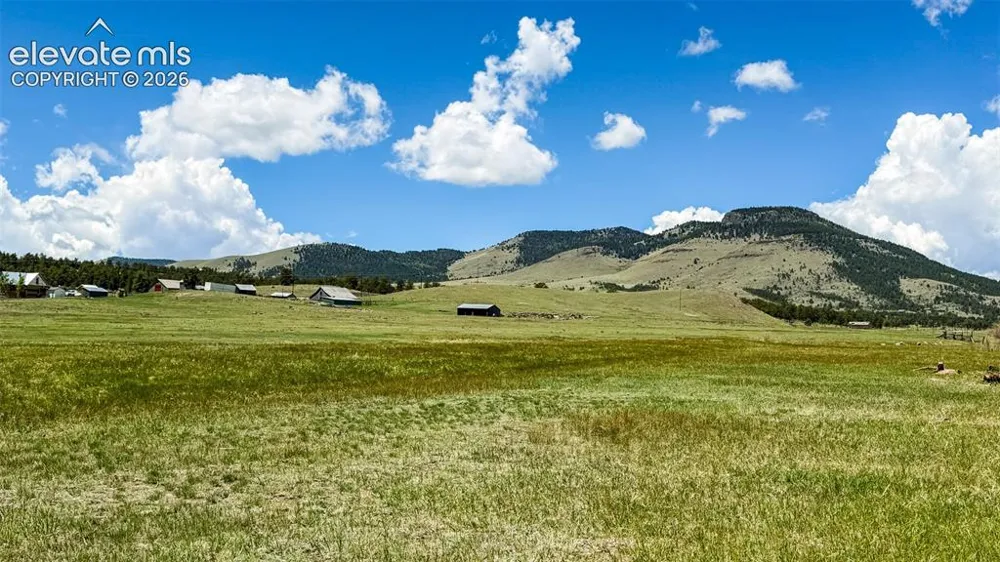 11105 County Road 102 Guffey, CO 80820