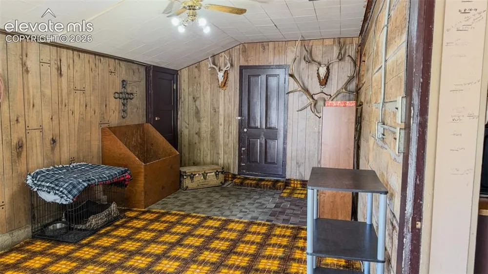 11105 County Road 102 Guffey, CO 80820