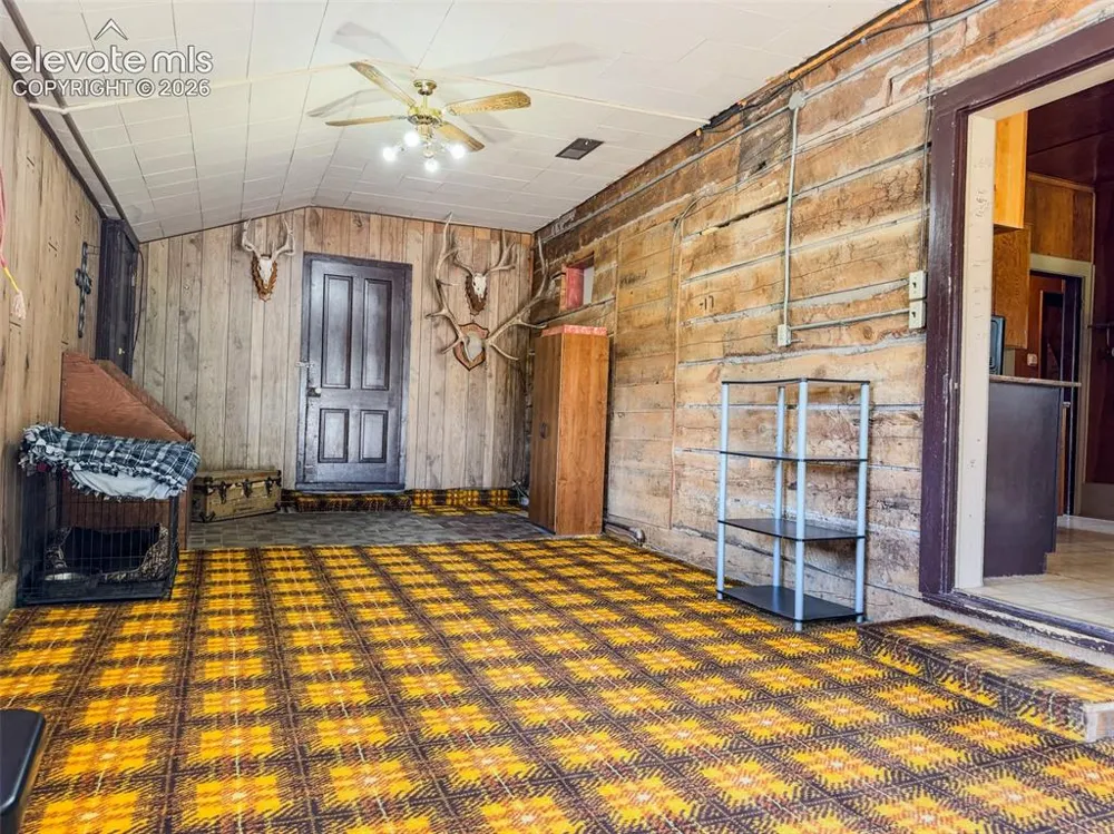 11105 County Road 102 Guffey, CO 80820