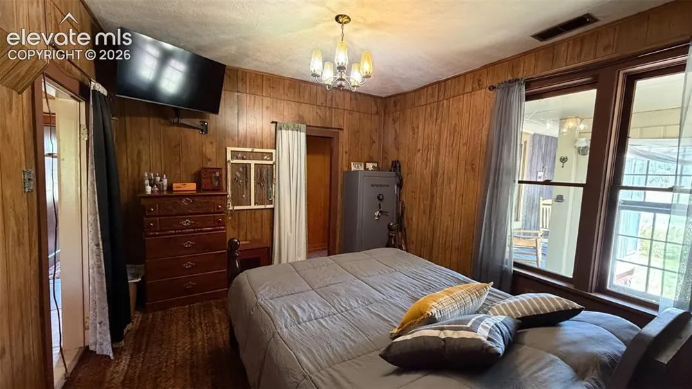 11105 County Road 102 Guffey, CO 80820