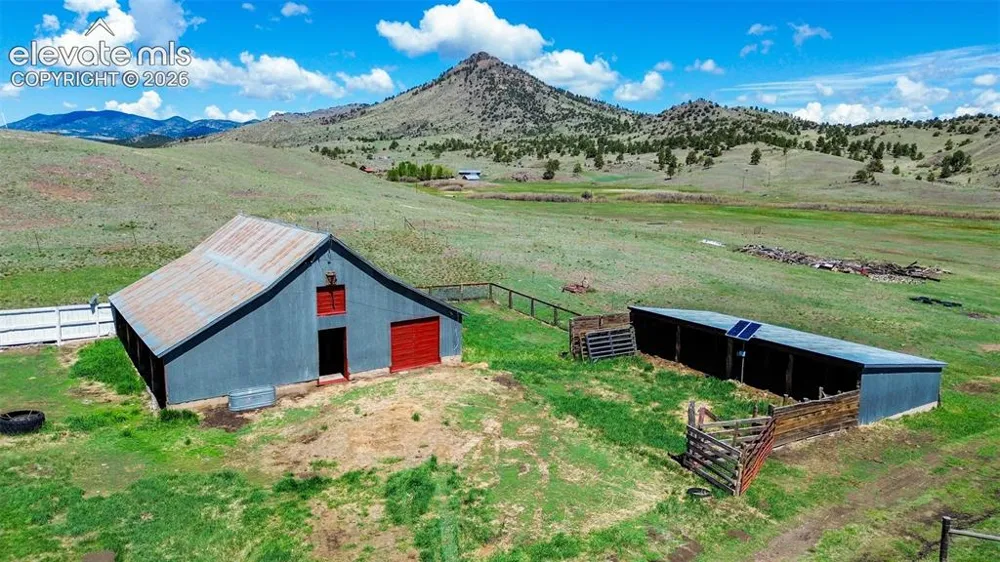 11105 County Road 102 Guffey, CO 80820