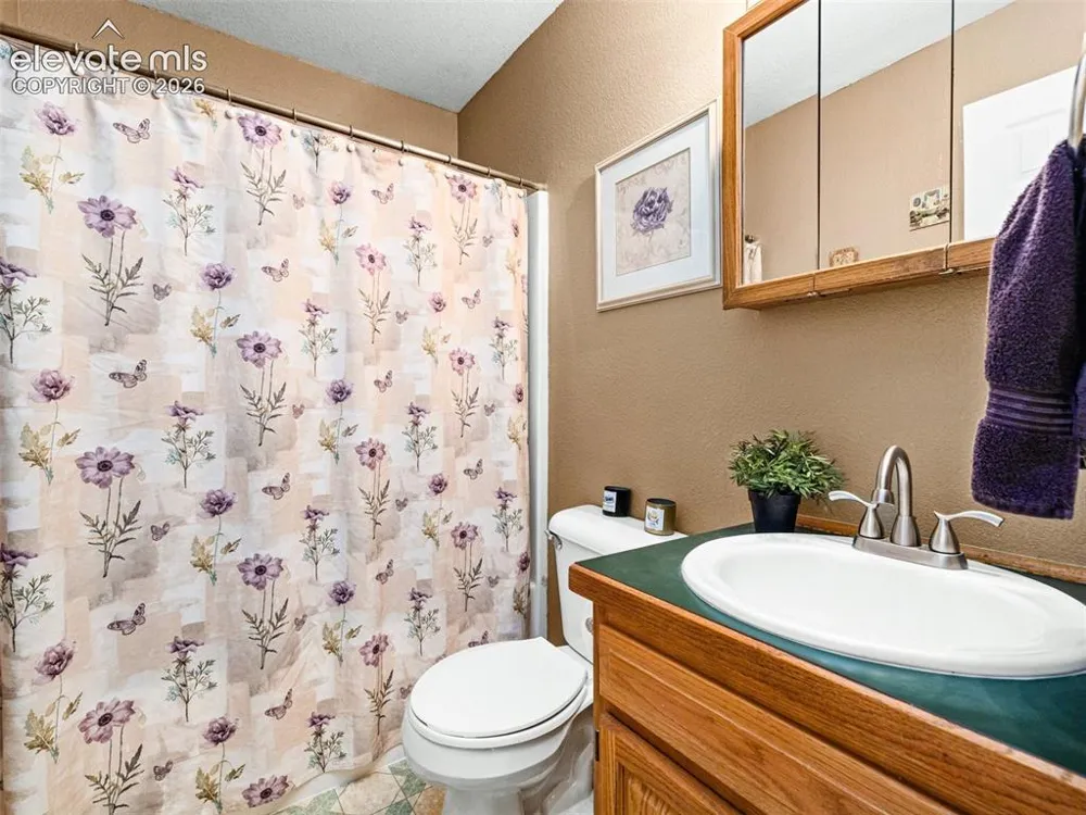 735 S Sterling Drive Pueblo, CO 81007