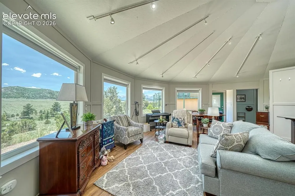895 Acorn Road Cotopaxi, CO 81223