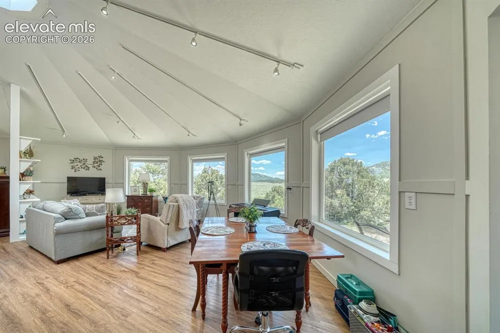 895 Acorn Road Cotopaxi, CO 81223