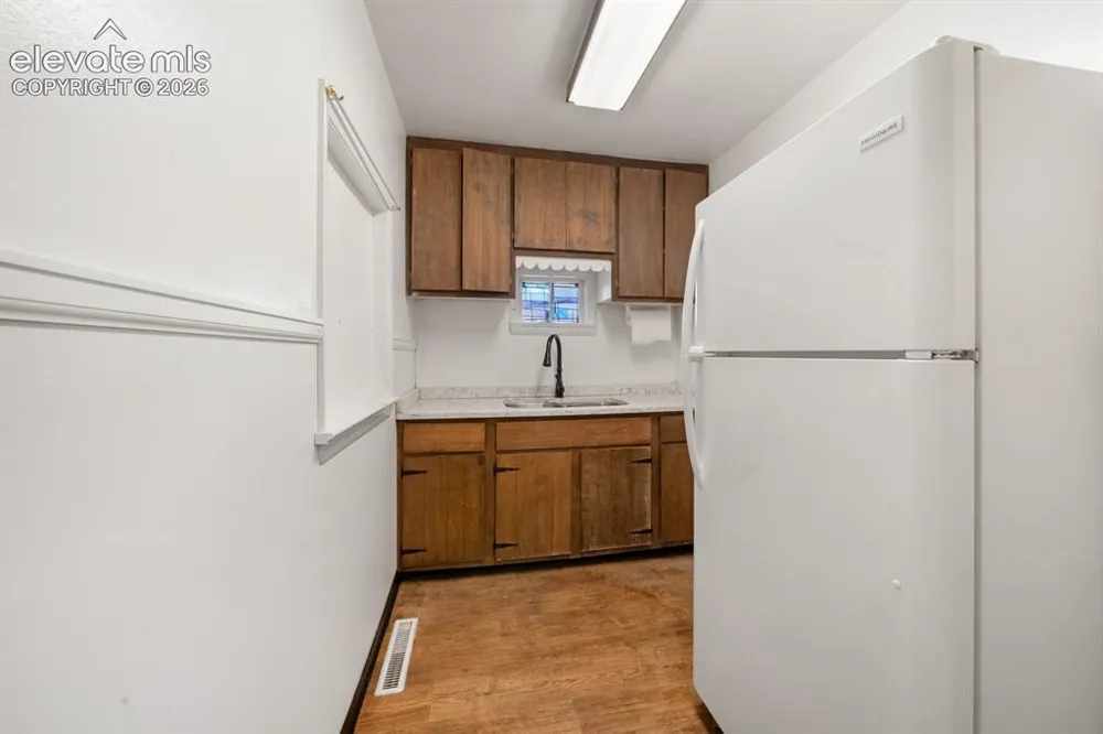 22 Iowa Avenue Colorado Springs, CO 80909