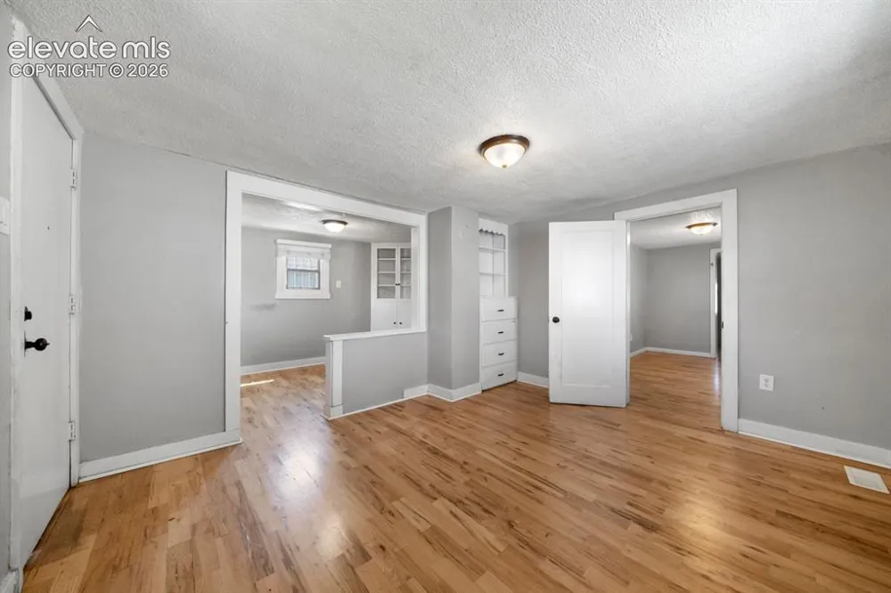 22 Iowa Avenue Colorado Springs, CO 80909