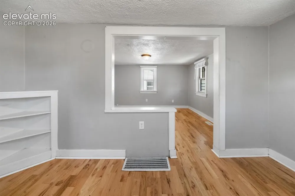 22 Iowa Avenue Colorado Springs, CO 80909