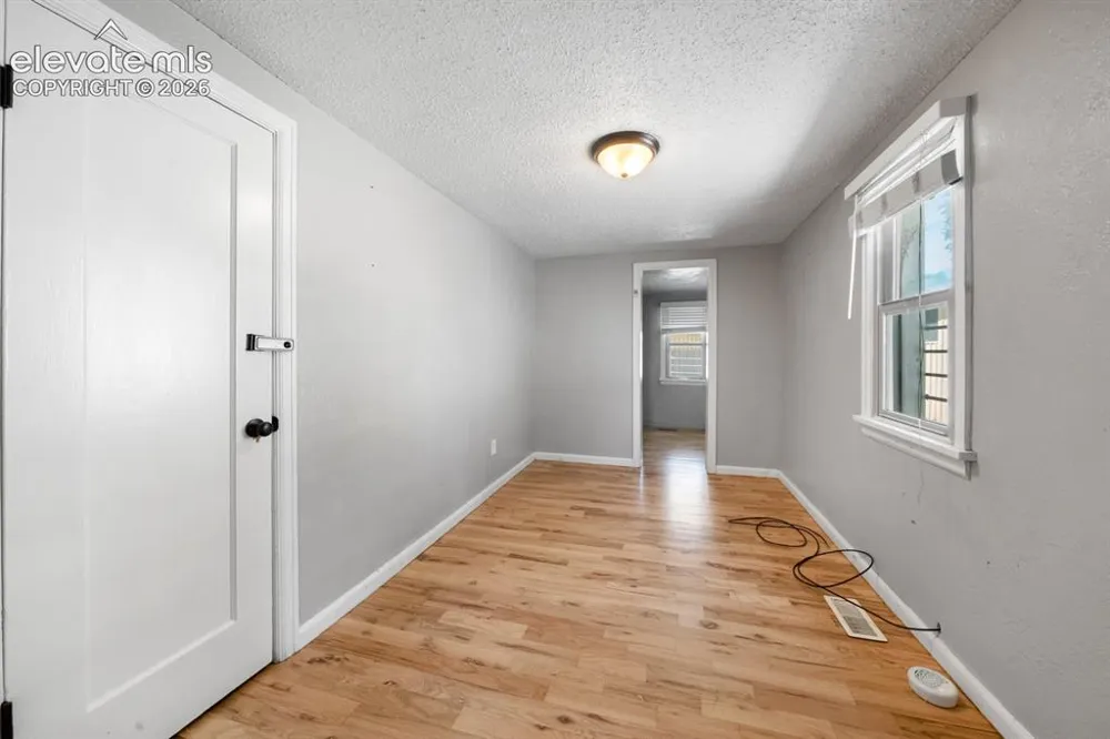 22 Iowa Avenue Colorado Springs, CO 80909