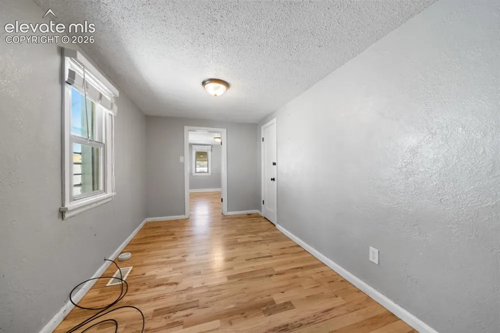 22 Iowa Avenue Colorado Springs, CO 80909