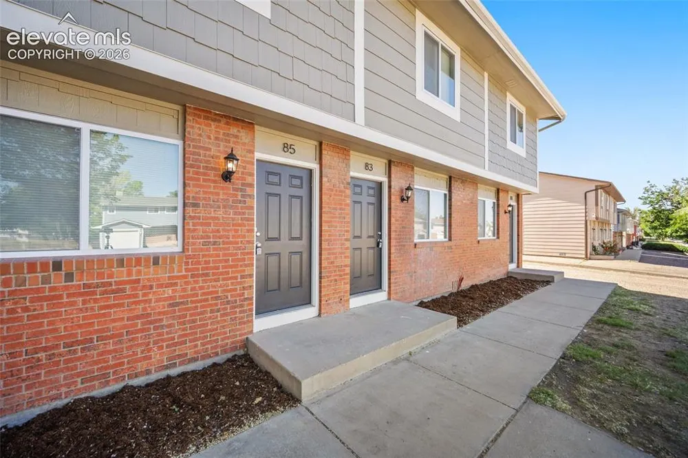 81 Castle Royal Drive #87 Pueblo, CO 81005