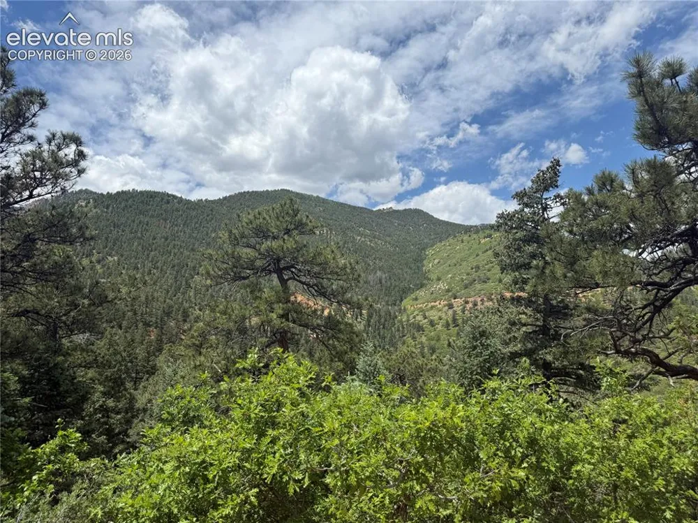 358 Sugarloaf Road Manitou Springs, CO 80829
