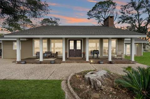 2935 W Fm 1462
