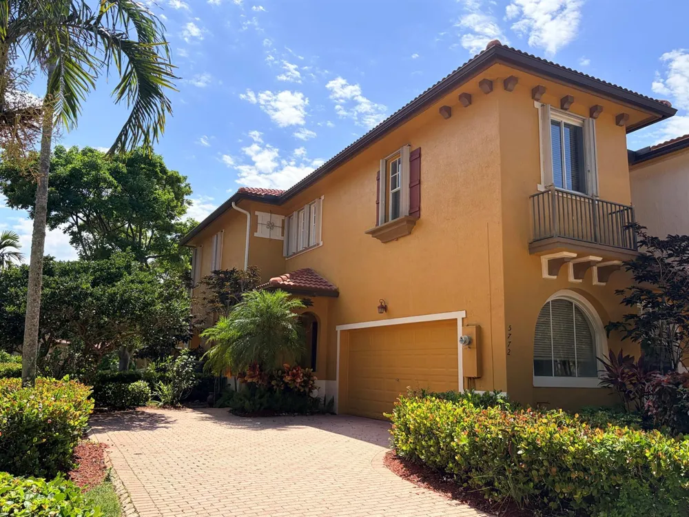 5772 NW 119th Drive Coral Springs, FL 33076