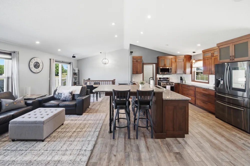 1090 Cedar Ridge Lane SW Oronoco, MN 55960