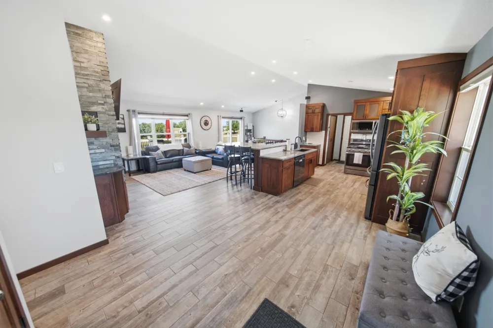 1090 Cedar Ridge Lane SW Oronoco, MN 55960