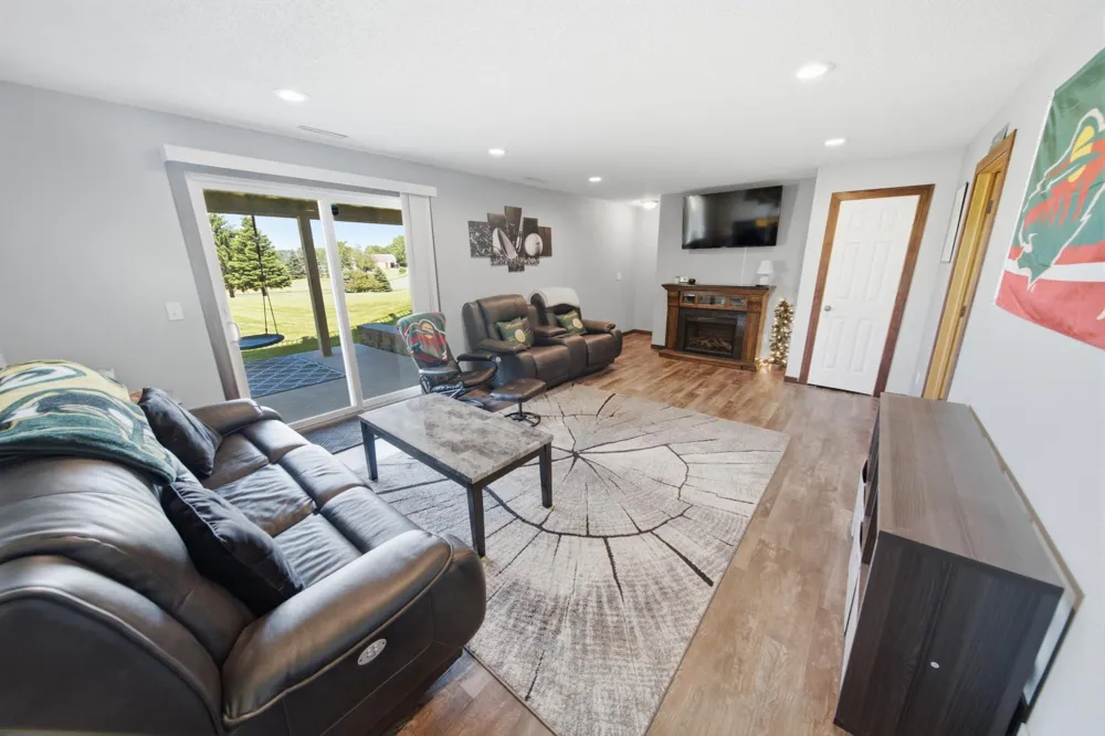 1090 Cedar Ridge Lane SW Oronoco, MN 55960