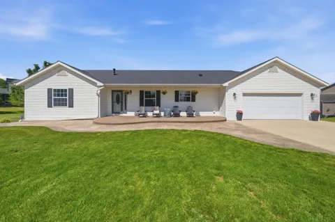 1090 Cedar Ridge Lane SW
