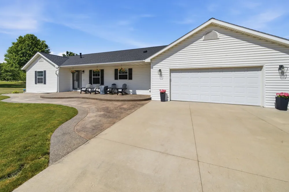 1090 Cedar Ridge Lane SW Oronoco, MN 55960