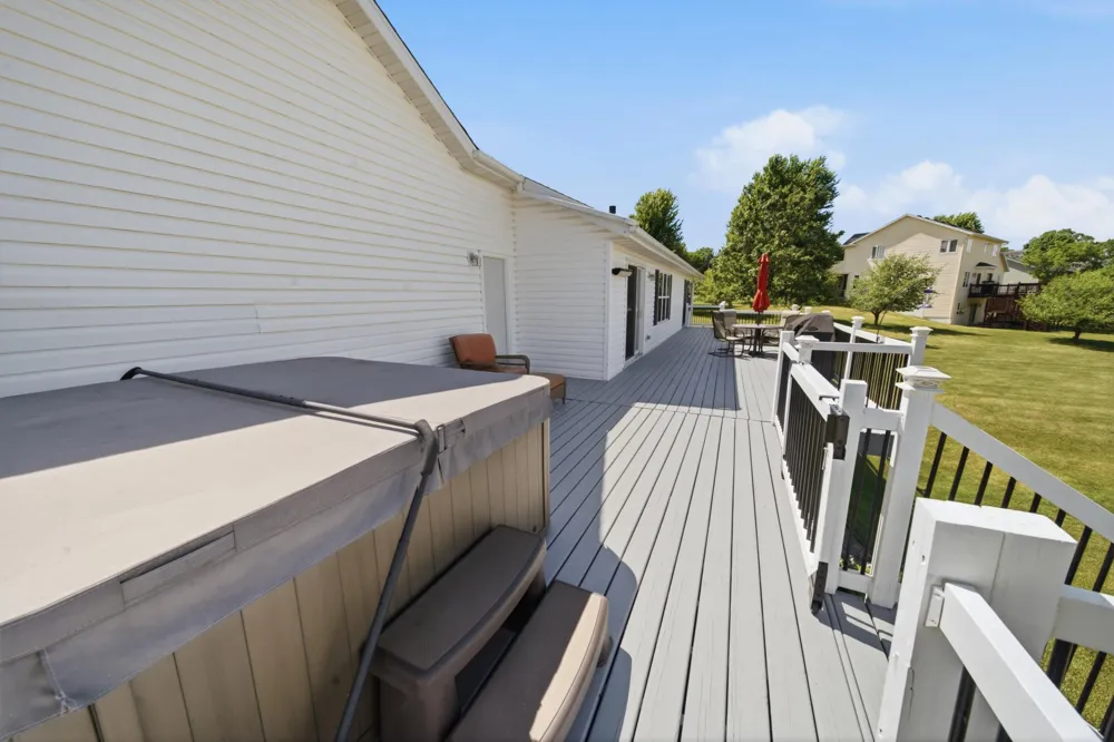 1090 Cedar Ridge Lane SW Oronoco, MN 55960