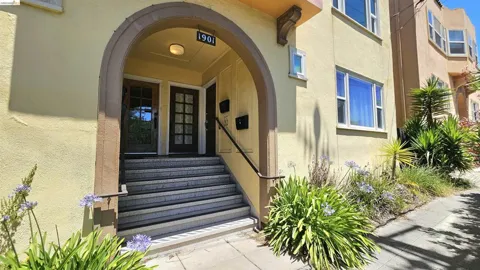 1901 Parker St #3
