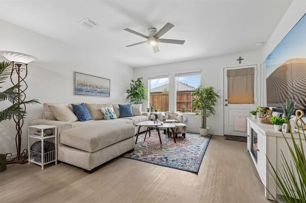 14163 Kempt Drive Pilot Point, TX 76258