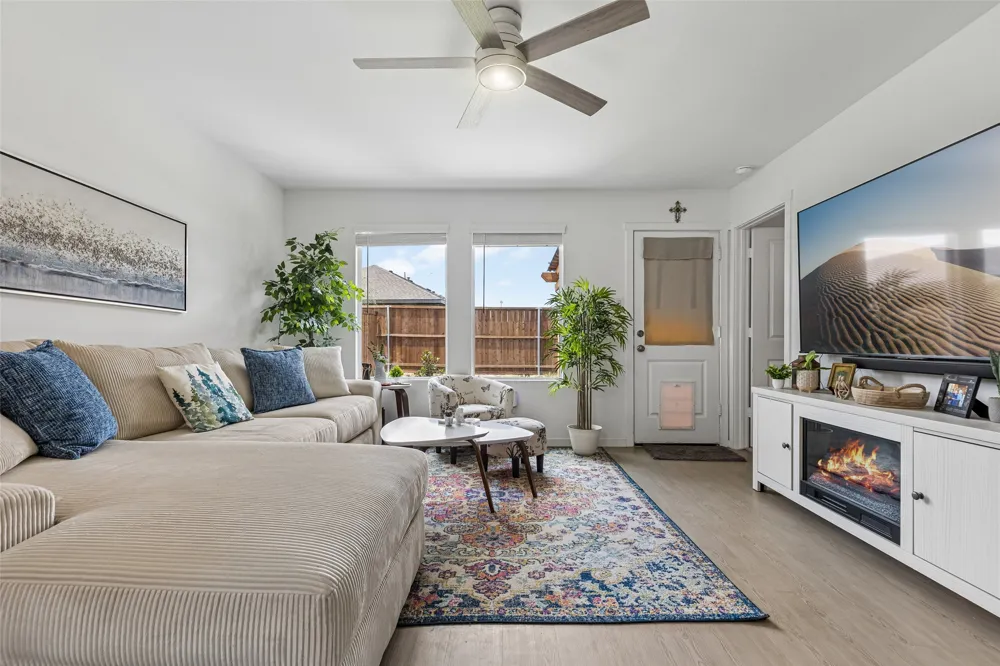 14163 Kempt Drive Pilot Point, TX 76258