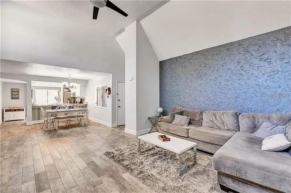 5818 WINDHOVER DRIVE #5818 Orlando, FL 32819