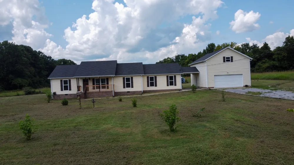 831 Philippi Rd Wartrace, TN 37183